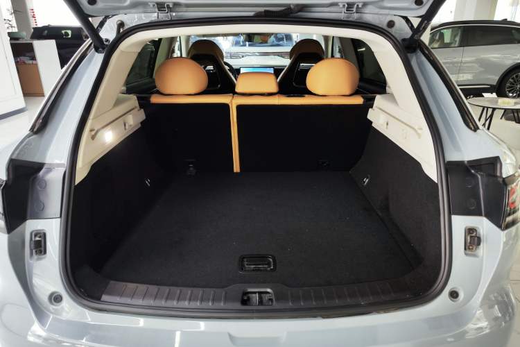 Used Leapmotor C11 2024 Range-Extended 300 Luxury Edition Trunk