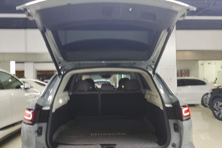 Used Leapmotor C11 2024 All-Electric 580 Luxury Edition Trunk