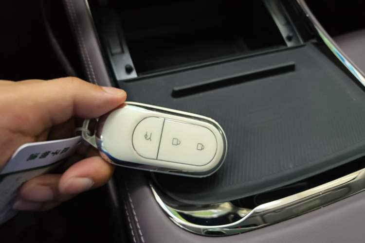 Used Leapmotor C11 2024 All-Electric 580 Luxury Edition Vehicle Key