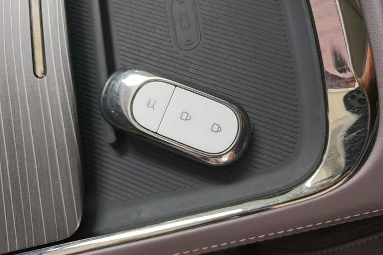 Used Leapmotor C11 2024 All-Electric 580 Luxury Edition Vehicle Key