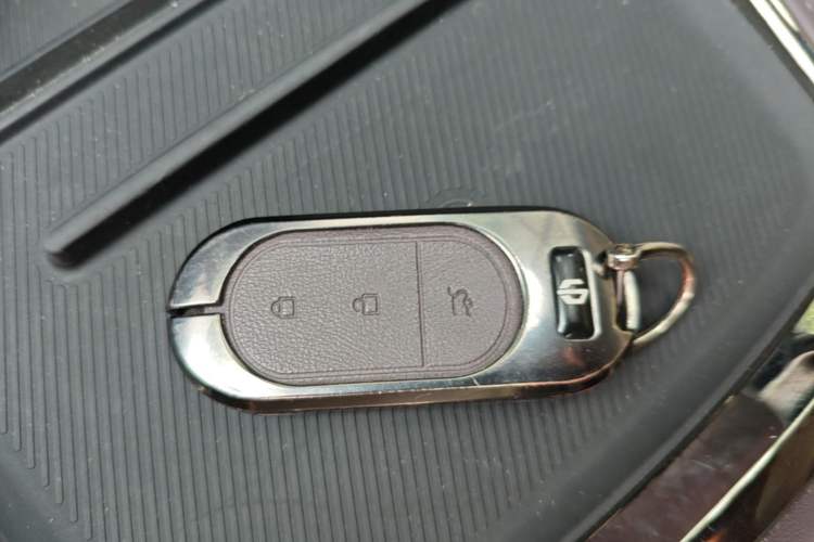 Used Leapmotor C11 2024 All-Electric 580 Luxury Edition Vehicle Key