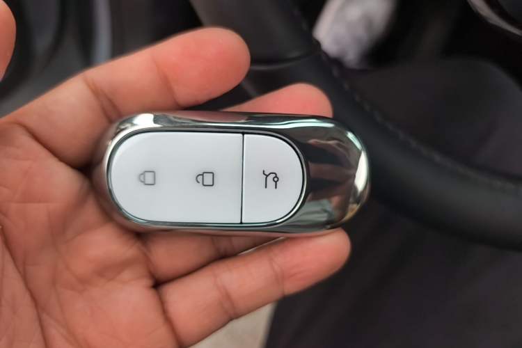 Used Leapmotor C11 2024 All-Electric 580 Luxury Edition Vehicle Key