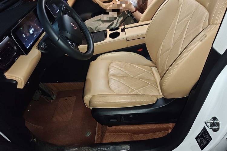 Used Leapmotor C11 2024 Range-Extended 300 Luxury Edition Left Front Seat