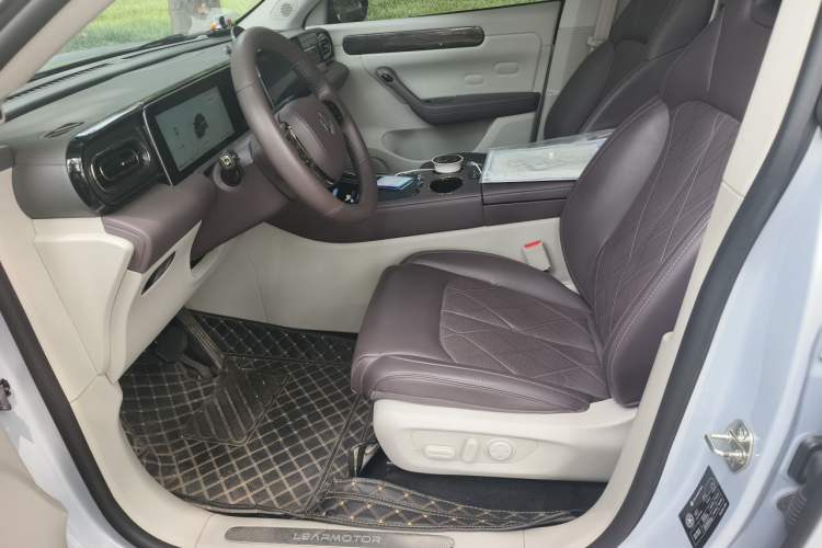 Used Leapmotor C11 2024 Range-Extended 300 Luxury Edition Driver Seat
