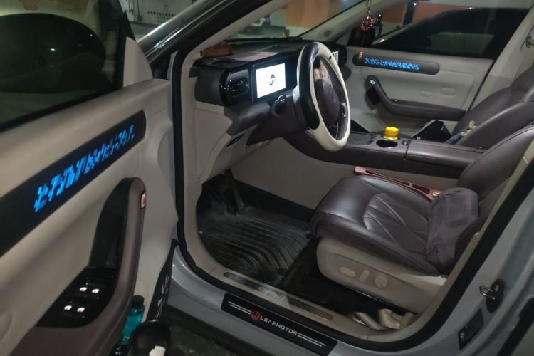 Used Leapmotor C11 2024 All-Electric 580 Luxury Edition Driver Seat
