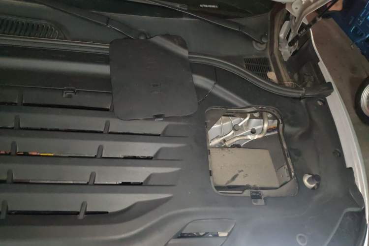 Used Leapmotor C11 2024 All-Electric 580 Luxury Edition Engine Bay Left