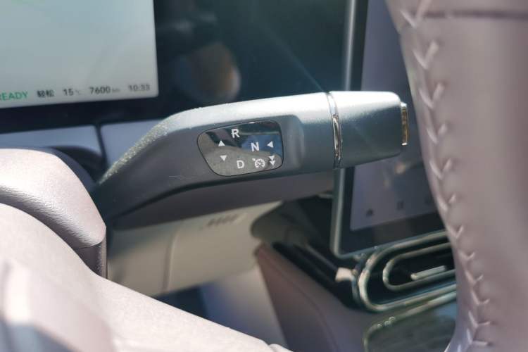 Used Leapmotor C11 2024 Range-Extended 300 Luxury Edition Gear Lever