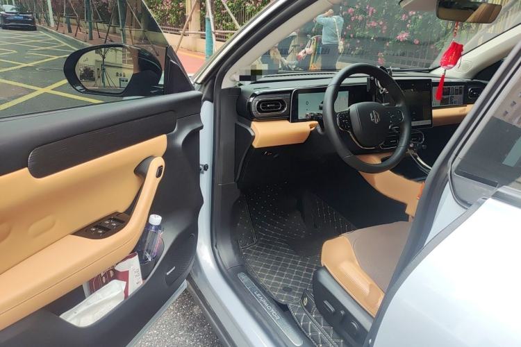 Used Leapmotor C11 2024 All-Electric 580 Luxury Edition Interior 3