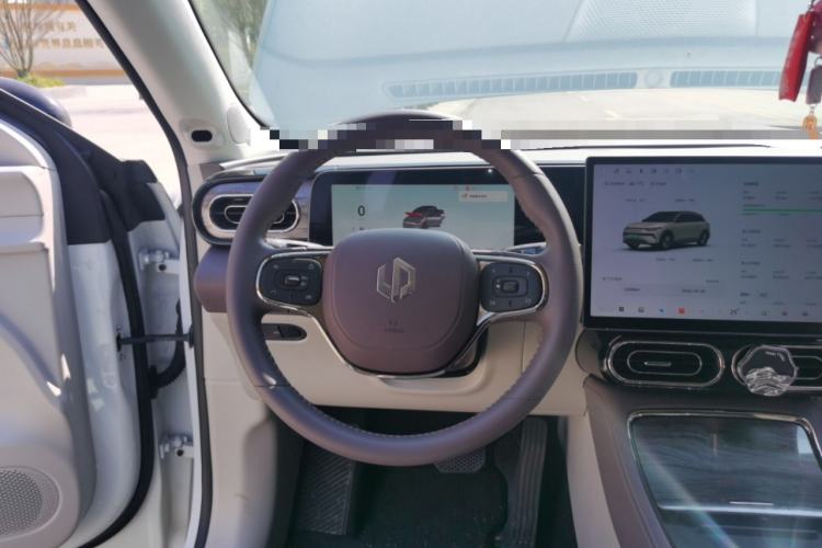 Used Leapmotor C11 2024 Range-Extended 300 Luxury Edition Steering Wheel
