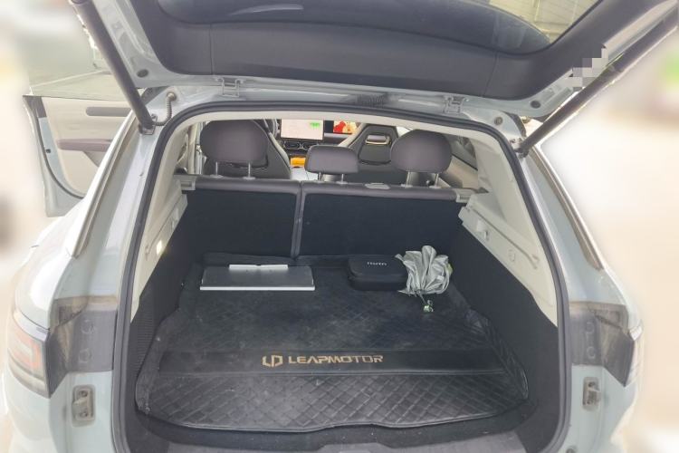 Used Leapmotor C11 2024 All-Electric 580 Luxury Edition Trunk