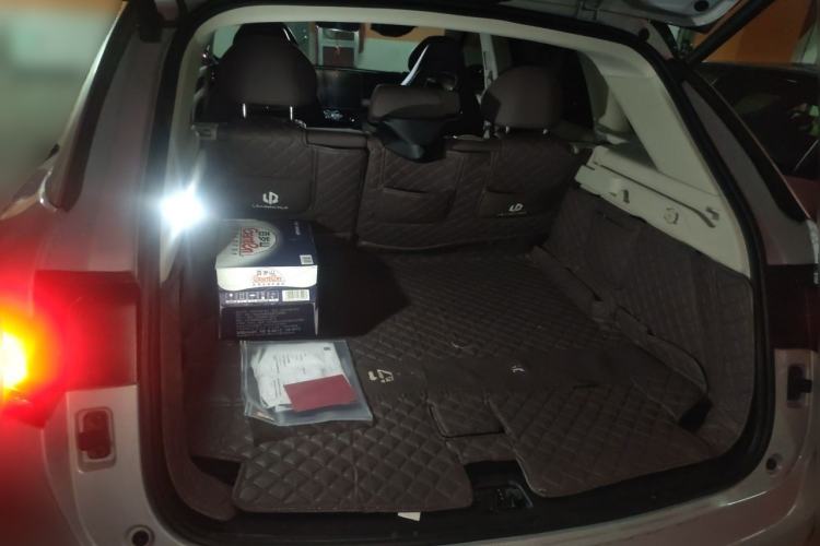 Used Leapmotor C11 2024 All-Electric 580 Luxury Edition Trunk