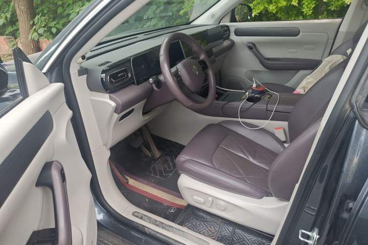 Used Leapmotor C11 2024 All-Electric 580 Luxury Edition Driver Seat