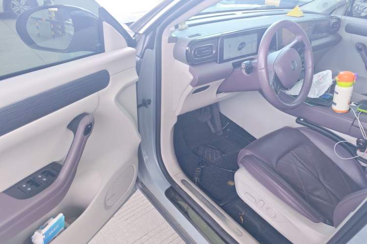 Used Leapmotor C11 2024 All-Electric 580 Luxury Edition Driver Seat