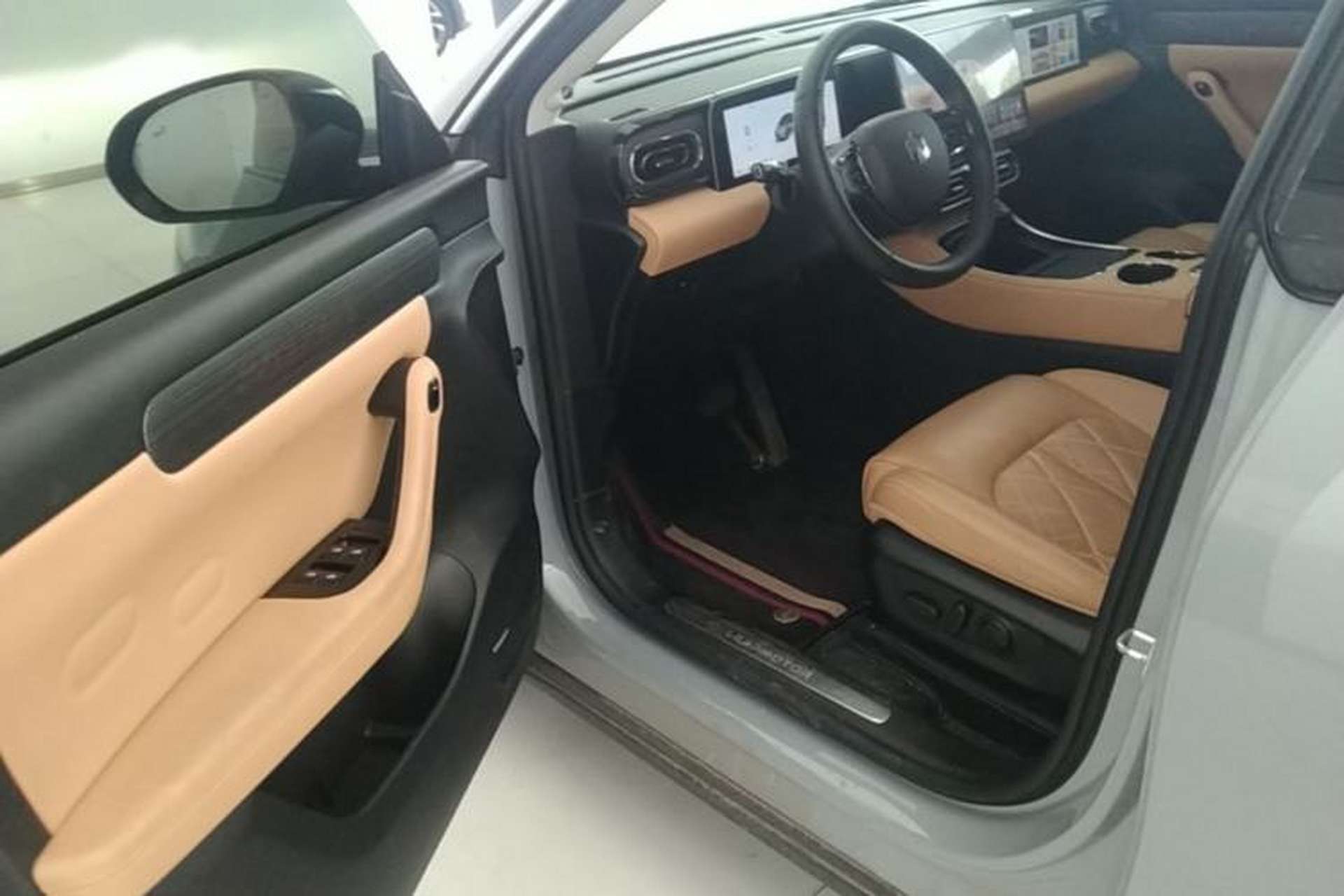 Used Leapmotor C11 2024 All-Electric 580 Luxury Edition Driver Seat
