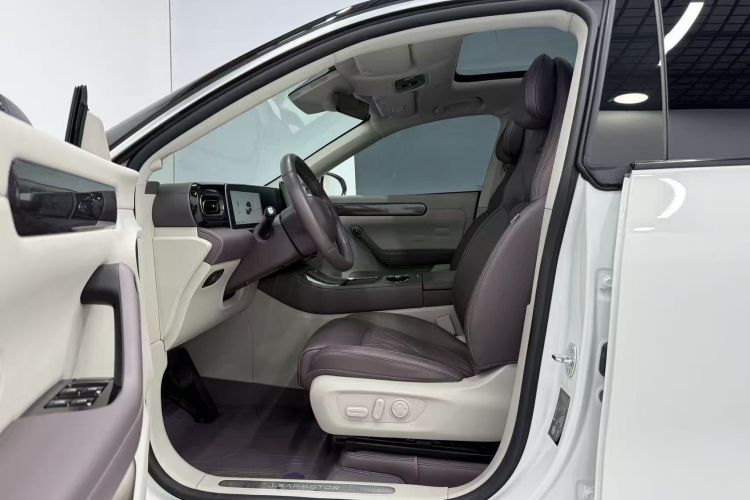 Used Leapmotor C11 2024 Range-Extended 300 Luxury Edition Driver Seat
