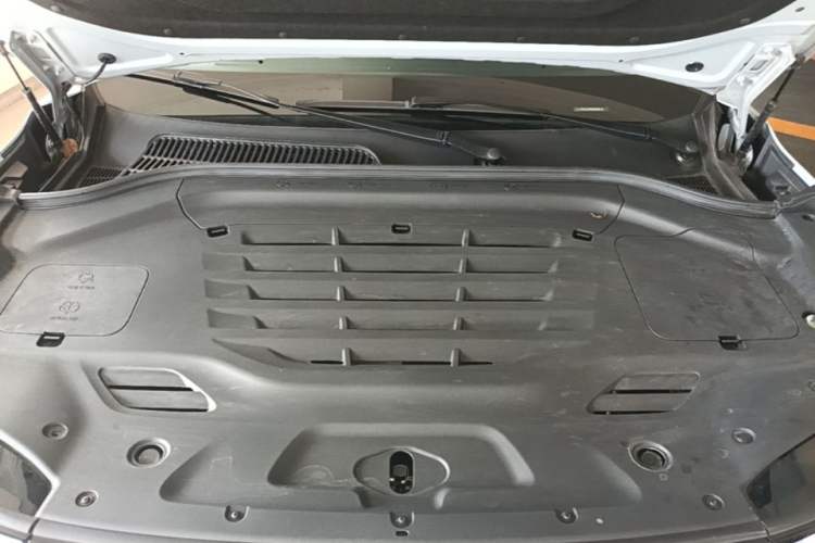Used Leapmotor C11 2024 Pure Electric 580 LiDAR Edition Engine Bay