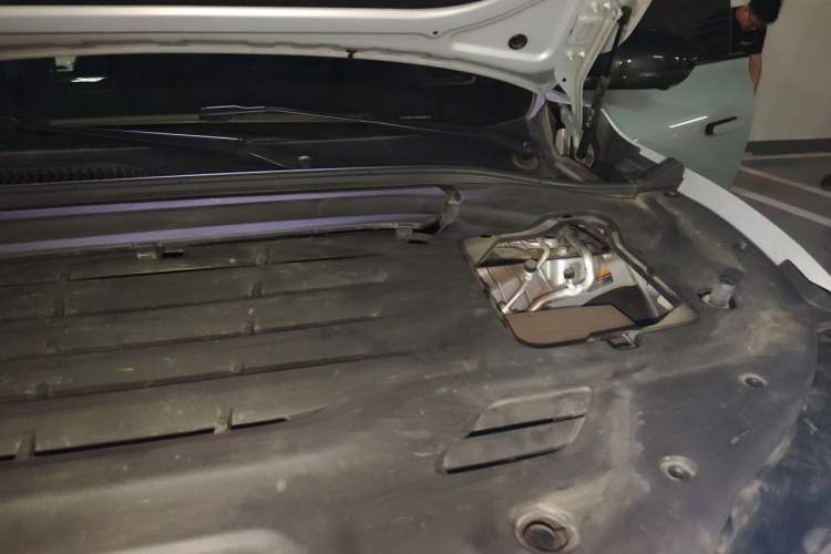 Used Leapmotor C11 2024 All-Electric 580 Luxury Edition Engine Bay Left