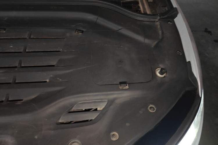 Used Leapmotor C11 2024 All-Electric 580 Luxury Edition Engine Bay Left