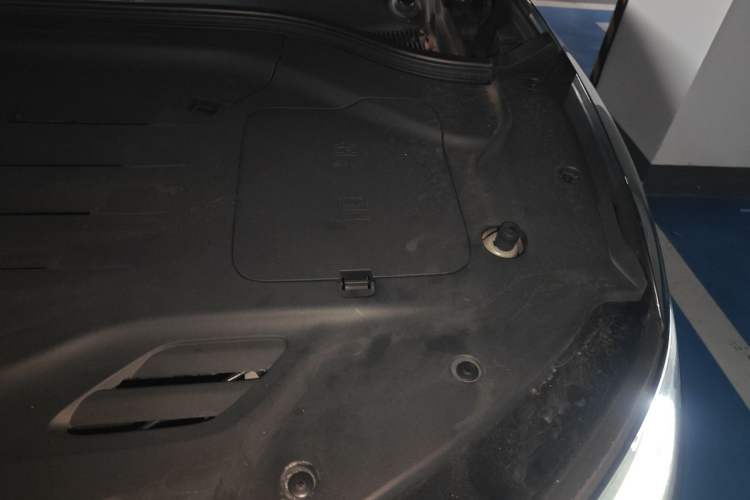 Used Leapmotor C11 2024 All-Electric 580 Luxury Edition Engine Bay Left