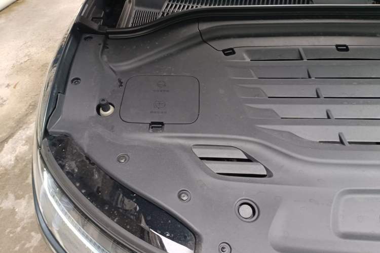 Used Leapmotor C11 2024 All-Electric 580 Luxury Edition Engine Bay Right