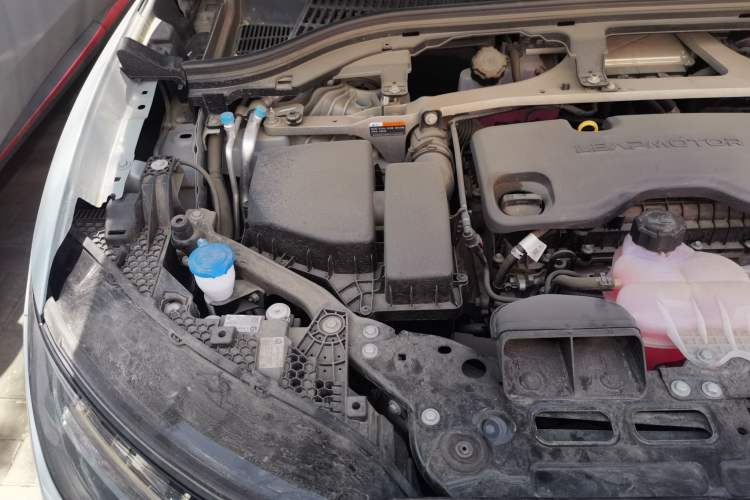 Used Leapmotor C11 2024 Range-Extended 300 Luxury Edition Engine Bay Right