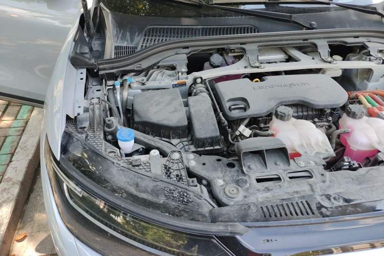 Used Leapmotor C11 2024 Range-Extended 300 Luxury Edition Engine Bay Right