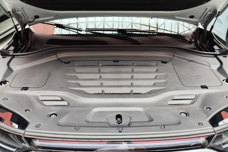 Used Leapmotor C11 2024 All-Electric 580 Luxury Edition Engine Bay
