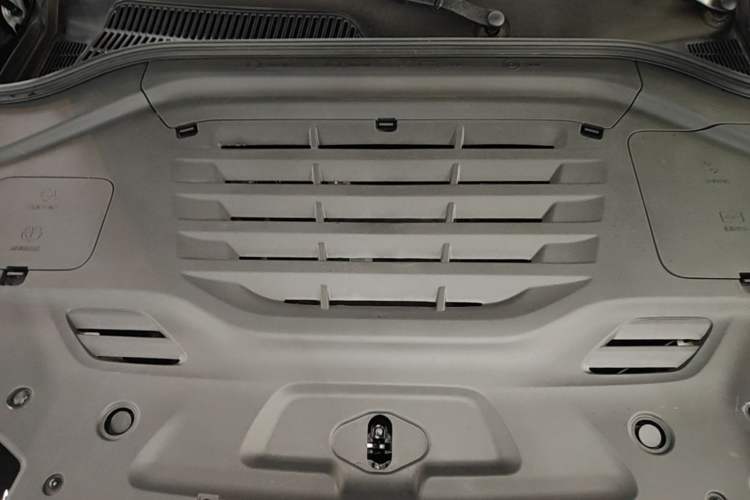 Used Leapmotor C11 2024 All-Electric 580 Luxury Edition Engine Bay