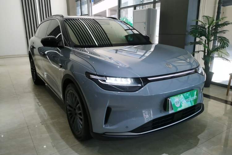 Used Leapmotor C11 2024 All-Electric 580 Luxury Edition Front Right 45 Deg