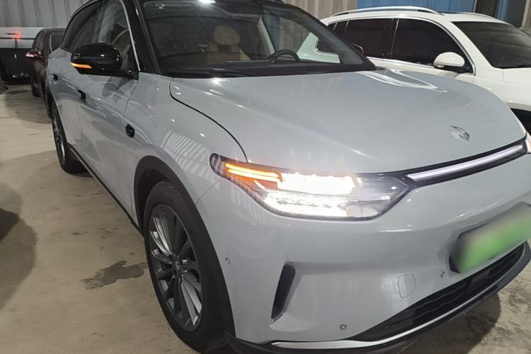 Used Leapmotor C11 2024 All-Electric 580 Luxury Edition Front Right 45 Deg