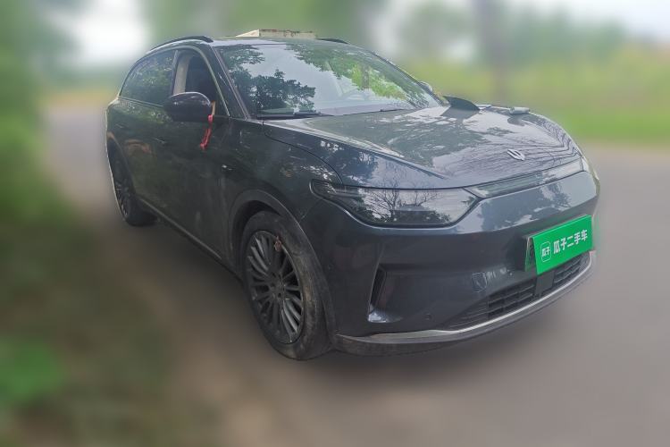 Used Leapmotor C11 2024 All-Electric 580 Luxury Edition Front Right 45 Deg
