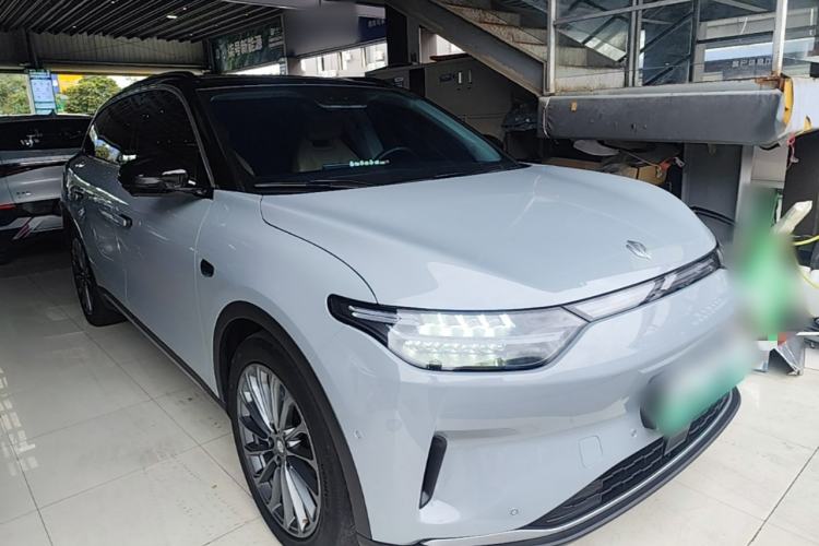 Used Leapmotor C11 2024 All-Electric 580 Luxury Edition Front Right 45 Deg