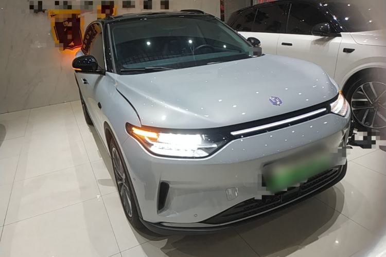 Used Leapmotor C11 2024 All-Electric 580 Luxury Edition Front Right 45 Deg