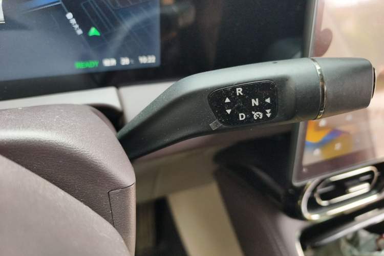 Used Leapmotor C11 2024 All-Electric 580 Luxury Edition Gear Lever