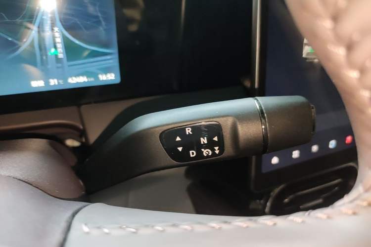 Used Leapmotor C11 2024 Range-Extended 300 Luxury Edition Gear Lever