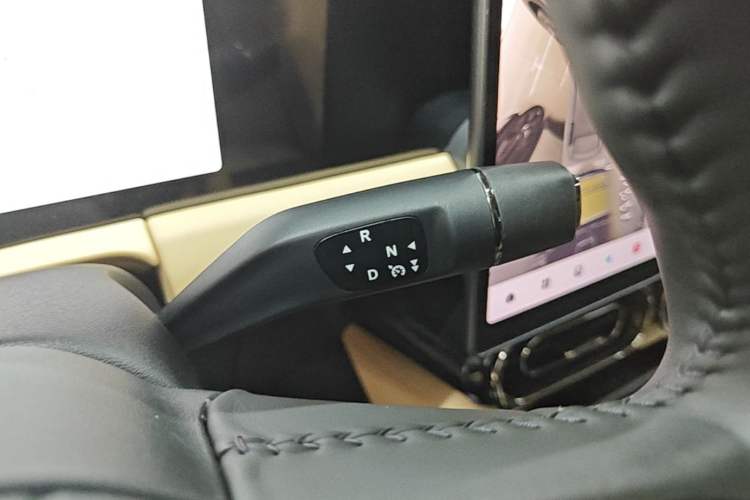 Used Leapmotor C11 2024 All-Electric 580 Luxury Edition Gear Lever