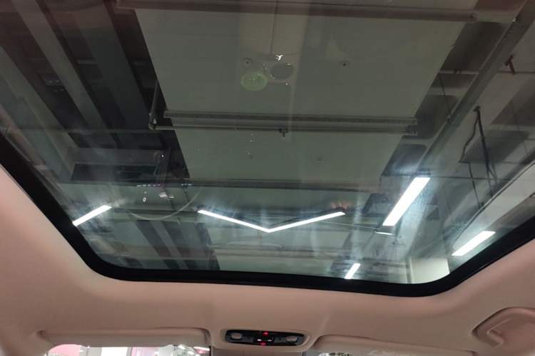 Used Leapmotor C11 2024 Range-Extended 300 Luxury Edition Headliner