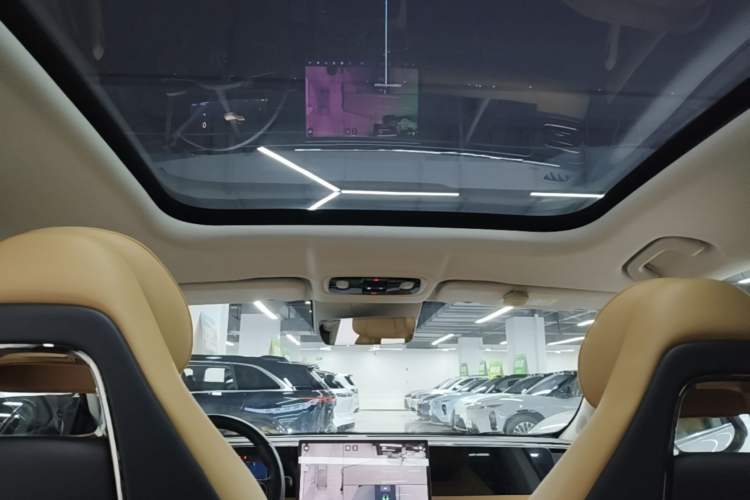 Used Leapmotor C11 2024 All-Electric 580 Luxury Edition Headliner