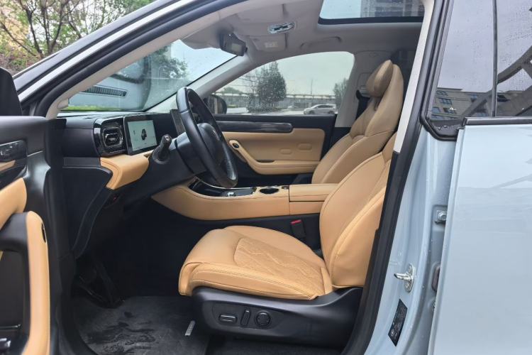 Used Leapmotor C11 2024 Range-Extended 300 Luxury Edition Interior 2