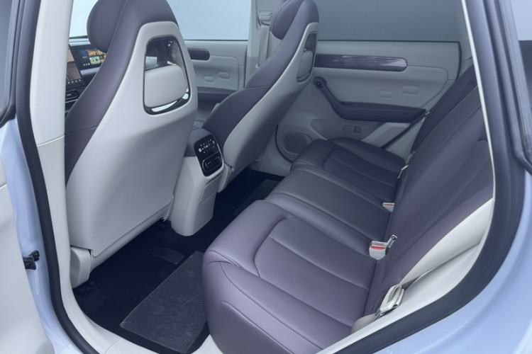 Used Leapmotor C11 2024 Range-Extended 300 Luxury Edition Interior 2