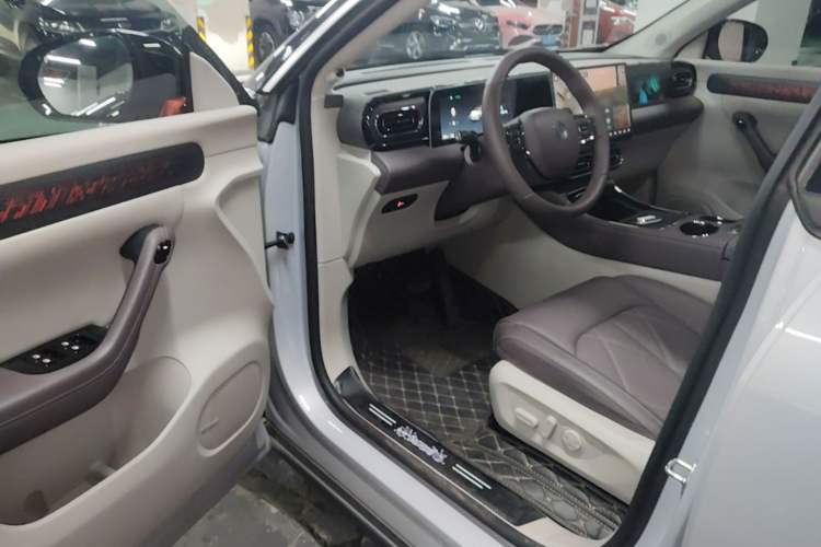 Used Leapmotor C11 2024 All-Electric 580 Luxury Edition Interior 3