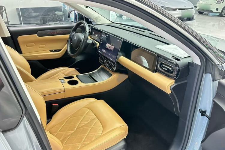 Used Leapmotor C11 2024 All-Electric 580 Luxury Edition Interior 4