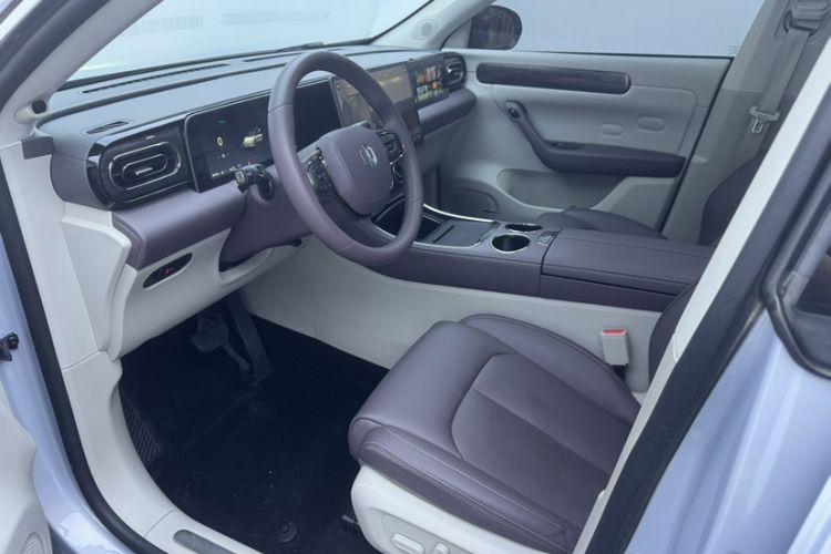 Used Leapmotor C11 2024 Range-Extended 300 Luxury Edition Interior 9