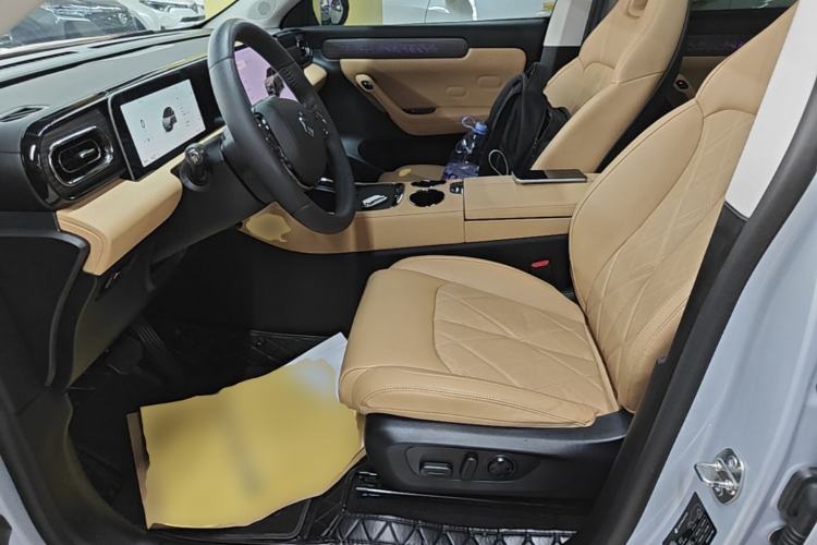 Used Leapmotor C11 2024 All-Electric 580 Luxury Edition Left Front Seat