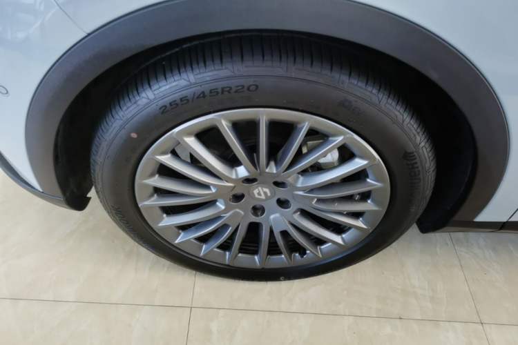 Used Leapmotor C11 2024 All-Electric 580 Luxury Edition Left Front Wheel Hub