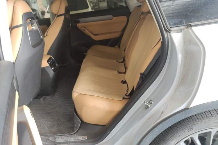 Used Leapmotor C11 2024 All-Electric 580 Luxury Edition Left Rear Seat