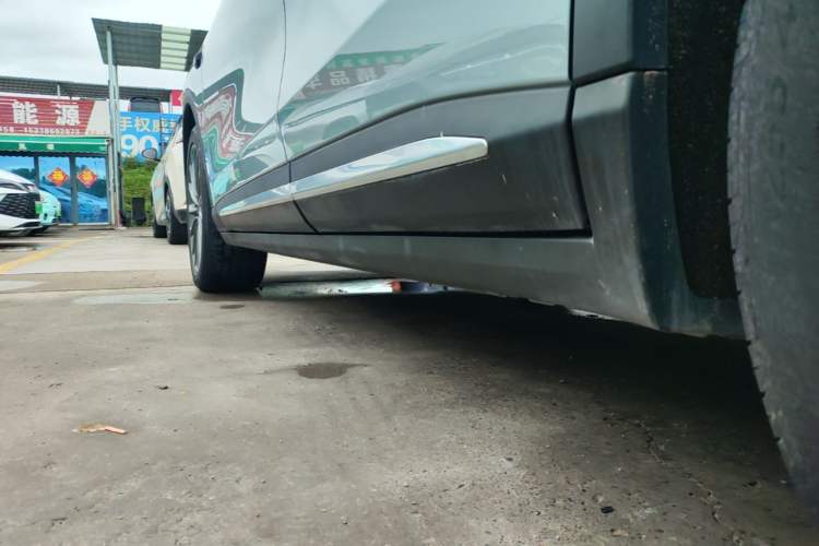 Used Leapmotor C11 2024 Range-Extended 300 Luxury Edition Left Side Sill