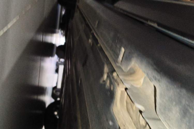 Used Leapmotor C11 2024 All-Electric 580 Luxury Edition Left Side Sill