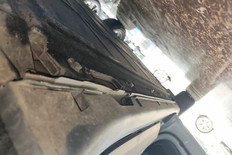 Used Leapmotor C11 2024 Pure Electric 515 Smart Edition Left Side Sill