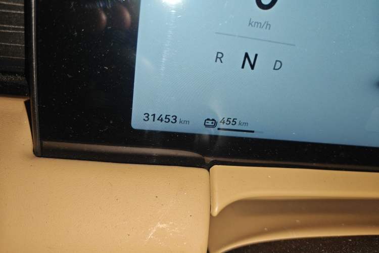 Used Leapmotor C11 2024 All-Electric 580 Luxury Edition Odometer Close Up